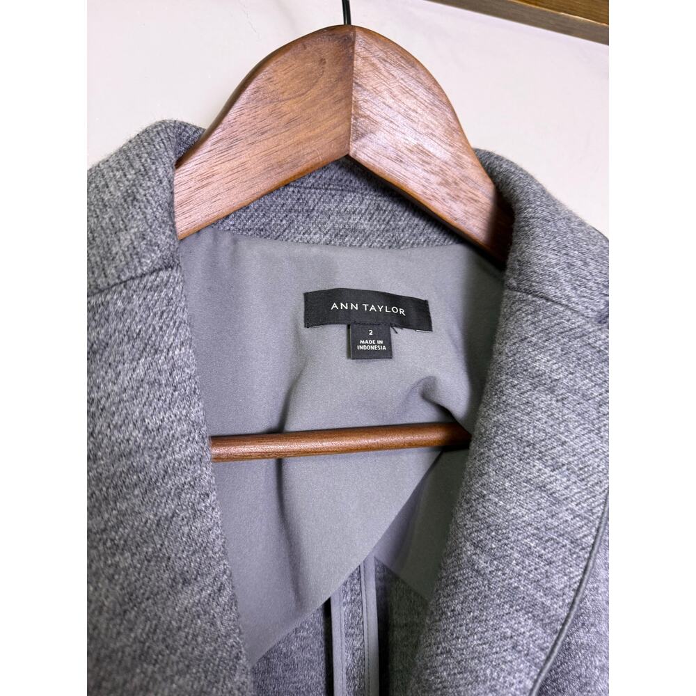 Ann Taylor Gray Wool Blend Blazer Jacket Women’s Size 2 One Button Career Work - Picture 2 of 6